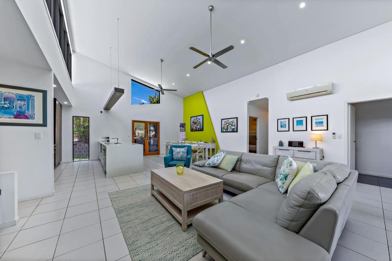 Hilltop Views - Cannonvale Airlie Beach Exterior foto